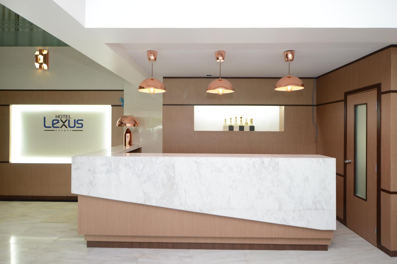 Hotel Lexus Yangon Esterno foto