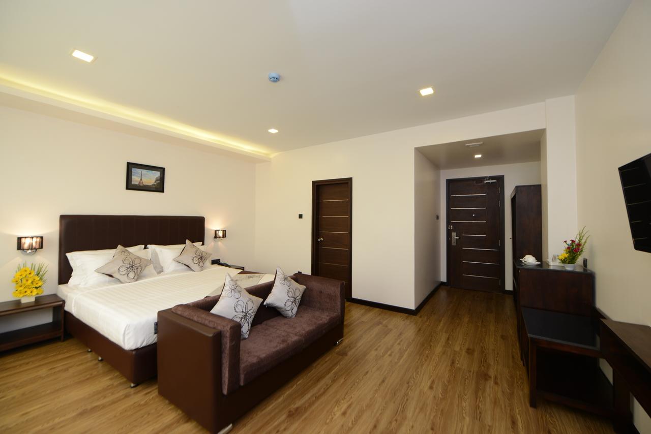 Hotel Lexus Yangon Esterno foto