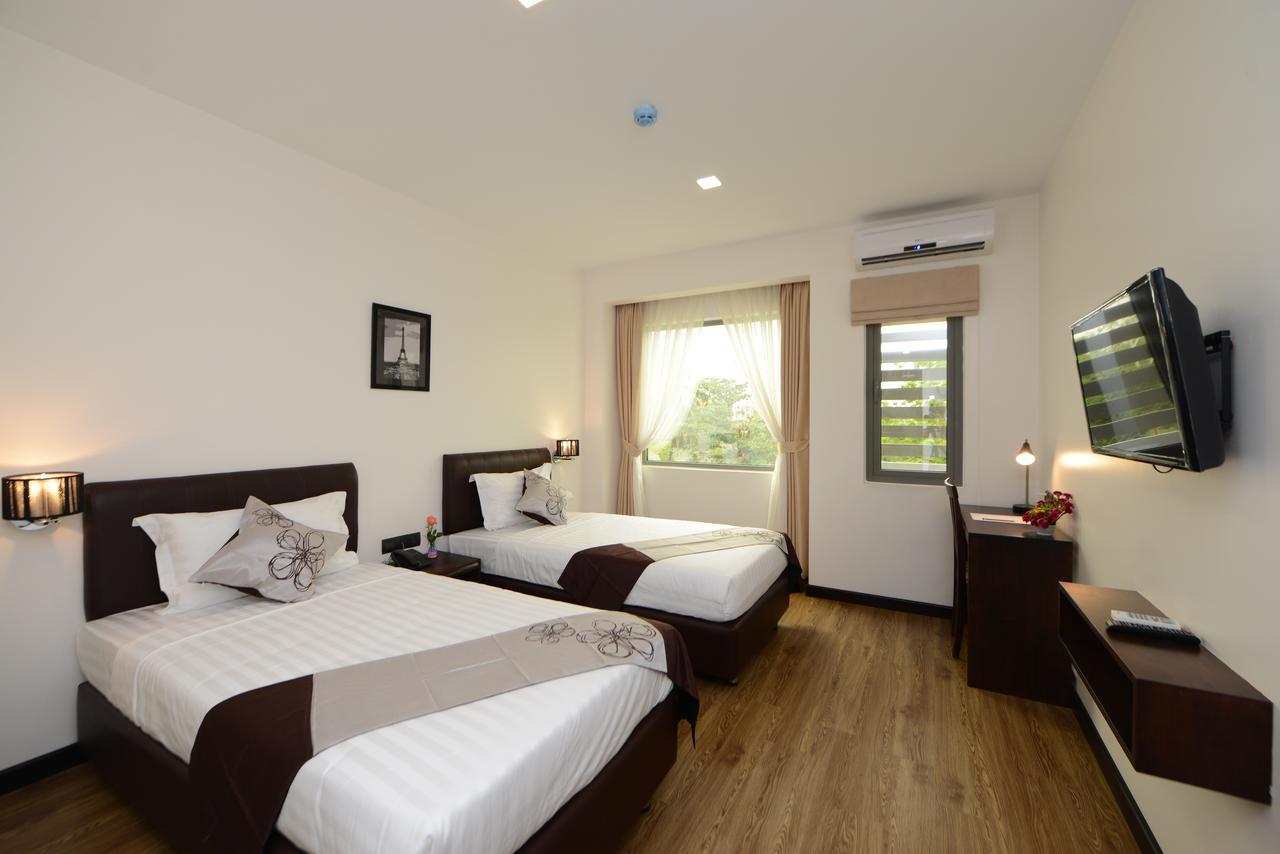 Hotel Lexus Yangon Esterno foto