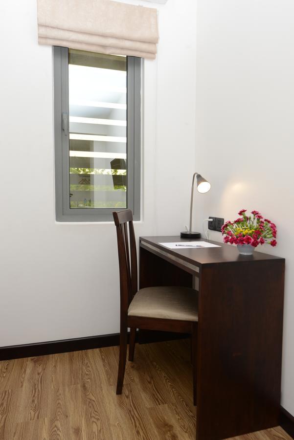 Hotel Lexus Yangon Esterno foto
