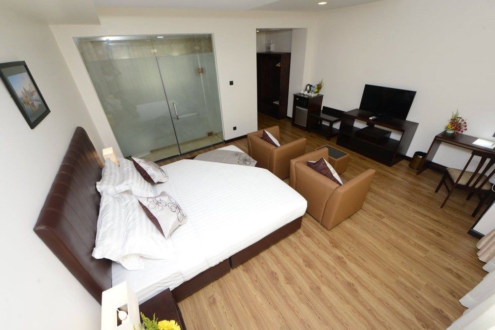 Hotel Lexus Yangon Esterno foto